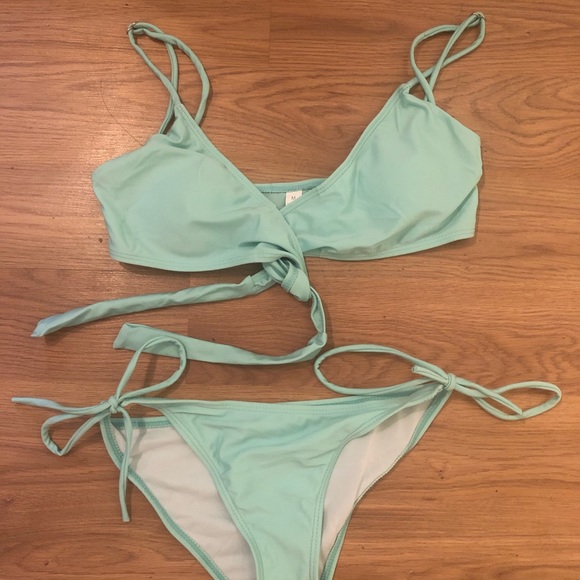 Bikini set - Picture 2 of 5